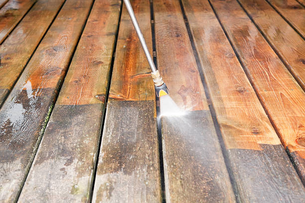 Best Machinery and Equipment Cleaning  in Newhall, IA